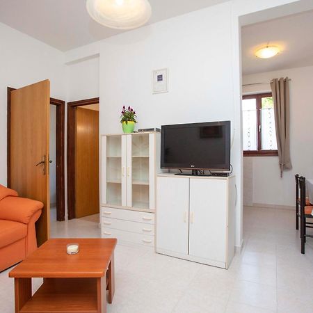 Apartmani Marica プロミン 部屋 写真