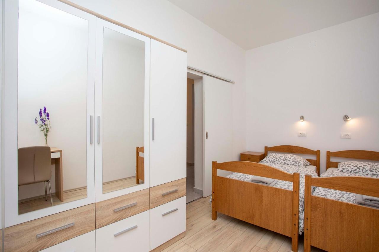 Apartmani Marica プロミン エクステリア 写真