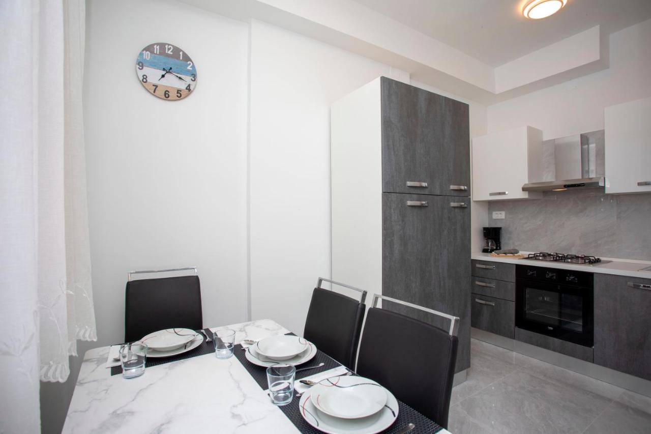 Apartmani Marica プロミン エクステリア 写真