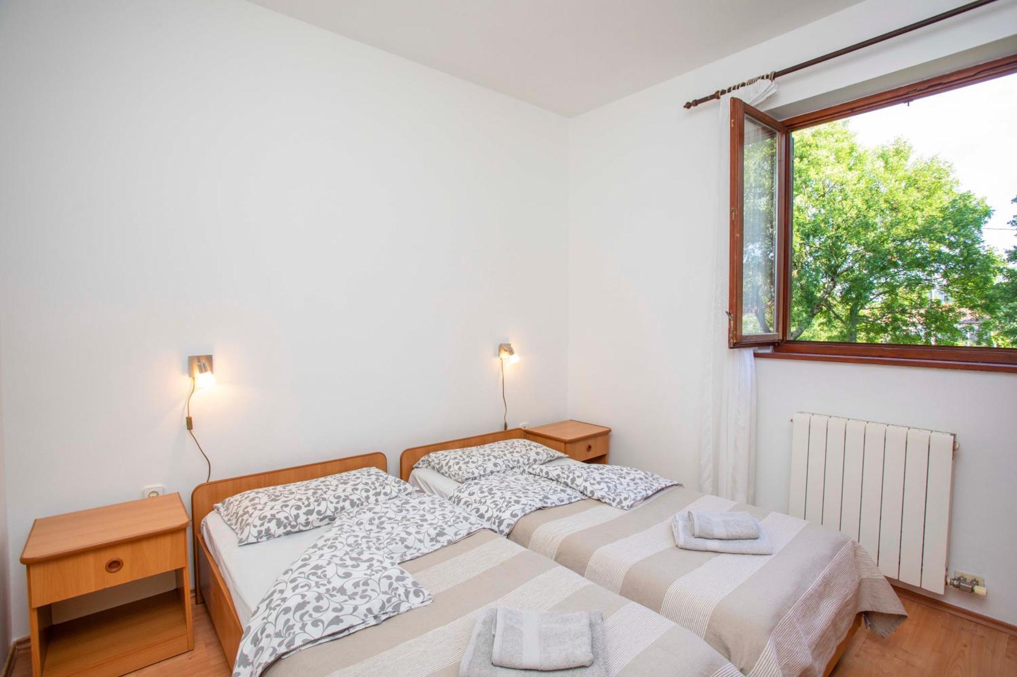 Apartmani Marica プロミン 部屋 写真